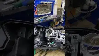 Toyota Land Cruiser - установка 4 билед линз + бегающий поворотник