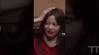 proof of jisoo being a "CRACK - HEAD"