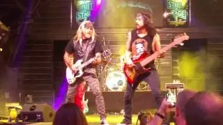 Spandex Nation rocks Fremont Street  11/15/2016