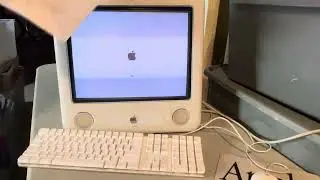Apple eMac G4/800 (AVI) Computer - 2003