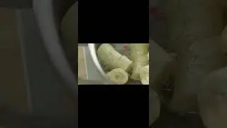 바나나에 무슨 짓을 하는 겨?
