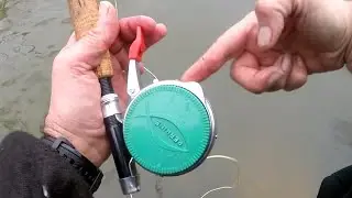 CRAPPIE FISHING with the VINTAGE PERRINE AUTOMATIC Fly Fishing Reel
