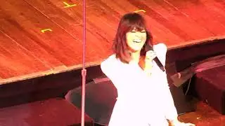 Vanesa Martín - Teatro Colón - 8/2/2020 -90 minutos-Arráncame-Polvo de mariposas-No te pude retener