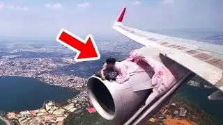 Passengers on the plane noticed something frightening. No one has seen anything like this in million