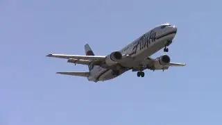 Alaska Airlines 737-400 and Southwest Airlines Boeing 737-700 landing at LAX