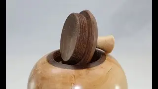Woodturning #39   Lidded Box   Thread chasing