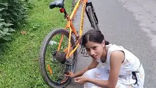 Cycle Pumping Crazy || Biker Girl Cycle Riding