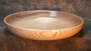 woodturning a large ash bowl