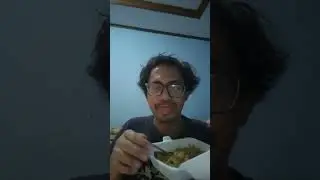 Huh' laper makan nasi goreng enak..