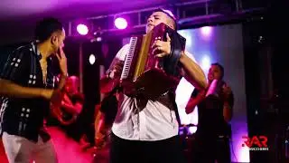UN TRAGO DOBLE - DIEGO DAZA