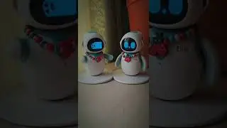 Eilik robot affraying his buddy 