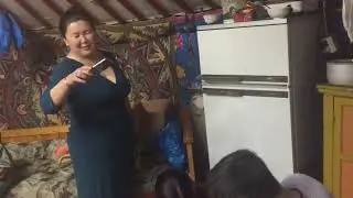 mamah muda lagi nyusuin