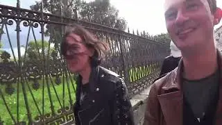 СОЛО ВОРОНА В ЦЕНТРЕ ГОРОДА