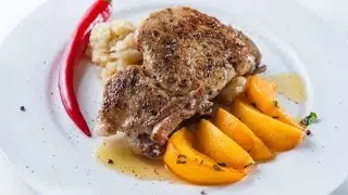 Стейки с фруктовым соусом