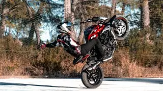 Stunt Training with my Brutale 800RR - RAW Episode01