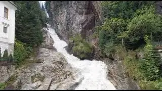 Spektakulärster Wasserfall mitten in der Stadt - Wasserfall in Bad Gastein