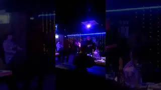 От фонаря в Hudson bar 27 янв 2018 играют