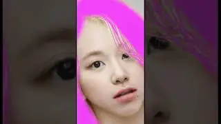 coloring twice chaeyoung's hair with baby pink😍😳