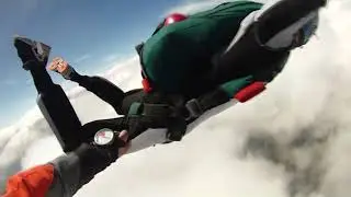 Erster Solo-Fallschirmsprung aus 4000m Höhe