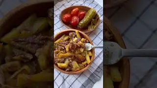 Жареная картошка с тушенкой 😋