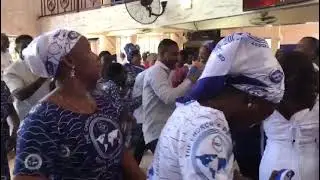 Hot praises at the climax of the women ministry week