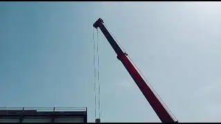 CRANE DISMANTLE HEAVYWEIGHT STEEL STRUSS CRANE CAPACITY 150 TON.
