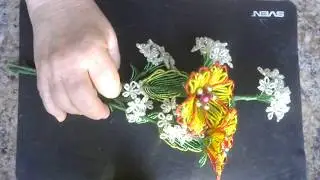 Фантазийные  цветы из бисера. Мастер - класс.