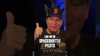 Dane Cook is a space shuttle pilot 👨🏻‍🚀🚀