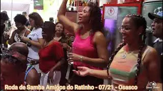 Roda d3e Samba Amigos do Ratinho, show realizado no Helena Maria em Osasco SP.