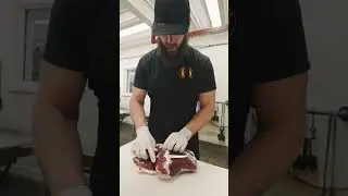 Trimming a Deer leg for Roast Beast 🦌🔪 