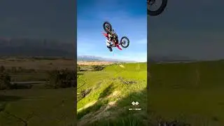 прыжок на мотоцикле 