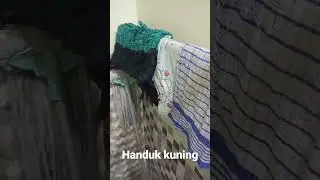handuk warna kuning