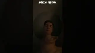 ПЛОХОЙ ПАРЕНЬ УКРАЛ ВАННУ #enzzai #shorts #twitch #plohoyparen #хозяева #твич