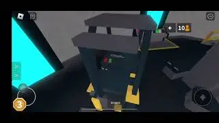 mm2 gameplay! (I’ll play with chroma Luger nextime because I have best aim  with that!)