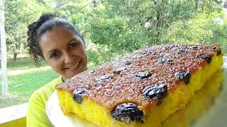 BOLO DE AIPIM COM CALDA DE AMEIXA - já comeram assim?