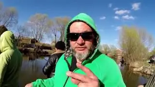 Ловим уклейку и жарим ее на берегу 2-мя способами