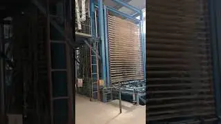 Plywood hot press machine