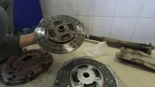 Toyota Land Cruiser 105 4.2D clutch replacement and Green paint in action A-Proved