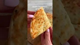 Do you like cheesy garlic bread? 