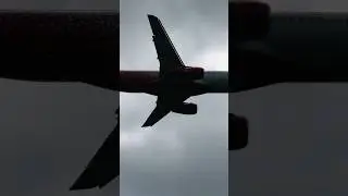 Самолет идет на посадку