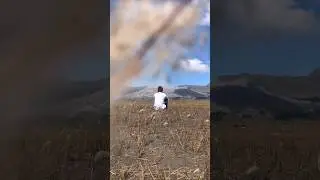 Mencari tempat tenang di Bromo #shorts