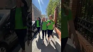 сотрудница угрожает
