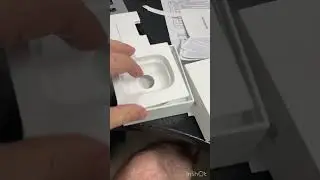 Купила за 1 минуту Apple AirPods 2