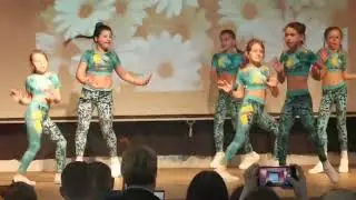 Аэробика. День открытых дверей в школе.
