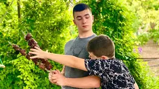 ДАНИЭЛЬ БОЙ, ОТОМСТИЛ БОГАТОМУ БРАТУ , СЬЕЛ ШАШЛЫКИ !!!)