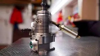 Unusual 4-stroke engine - WITHOUT VALVES the sleeve rotates What kind of beast is this ???