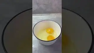 Ленивый киш с брокколи и красной рыбкой