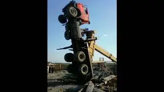 Падение автокрана. Как нельзя работать на автокране.