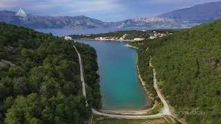 Zaliv Dramotinj na otoku Brač (Hrvaška iz zraka)