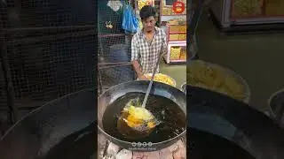 Young Man Making Potato Chips - Indian Street Food - Street Food